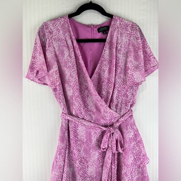 Tahari Arthur Levine Pink Snakeskin Print Ruffle Wrap V-Neck Mini Dress Size 10 - Picture 3 of 7